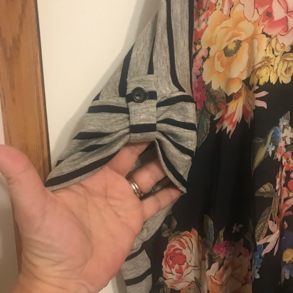 Metaphor Multi patterned Top - Picture 7 of 8
